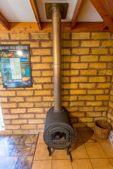 Yelverton Brook Conservation Sanctuary - Sydneys Hotel 15