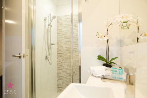 Waterford Guest Suite - Sydneys Hotel 5