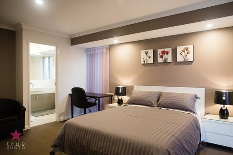 Waterford Guest Suite - Sydneys Hotel 3