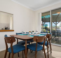 Como South Perth Villa - Sydneys Hotel