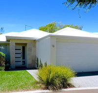 Contemporary Cove - Quindalup - Sydneys Hotel