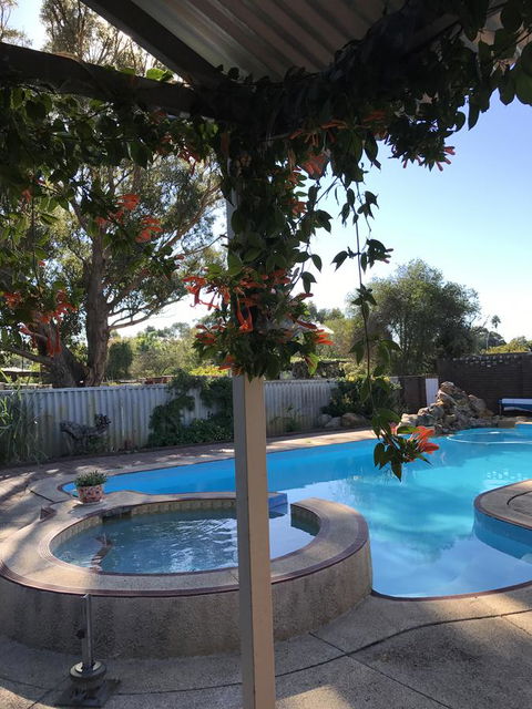 Swan Valley Rest Cottage - Sydneys Hotel 22