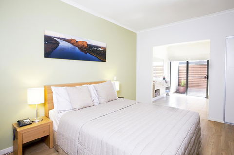 Freshwater East Kimberley Apartments - Sydneys Hotel 1