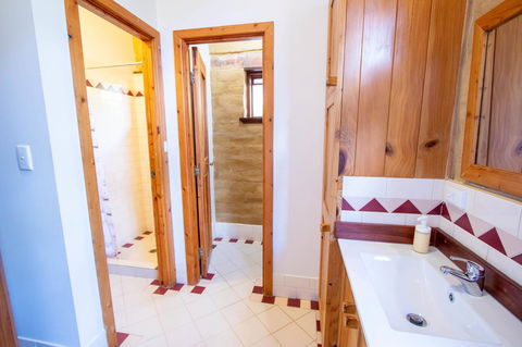 Denmark Forest Retreat - Sydneys Hotel 18