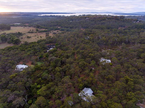 Denmark Forest Retreat - Sydneys Hotel 3