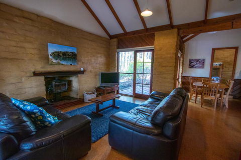 Denmark Forest Retreat - Sydneys Hotel 8