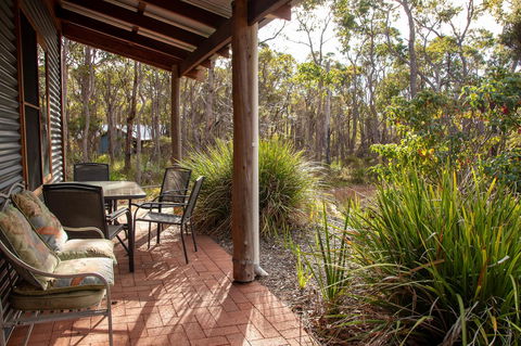 Denmark Forest Retreat - Sydneys Hotel 40