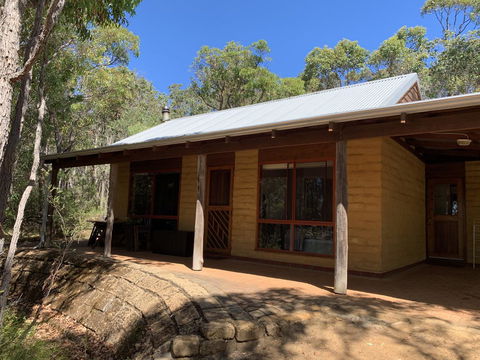 Denmark Forest Retreat - Sydneys Hotel 14