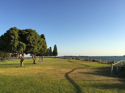 The Royal Dolphin Bed & Breakfast Safety Bay - Sydneys Hotel 23
