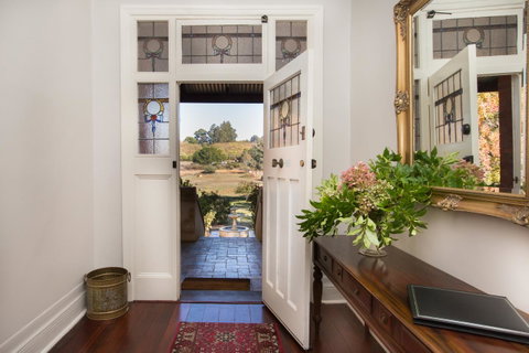 Historic Oakhill House Entire Estate - Sydneys Hotel 3