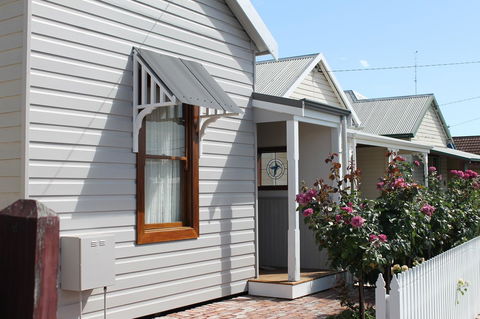 Bluebird Cottage - Sydneys Hotel 31