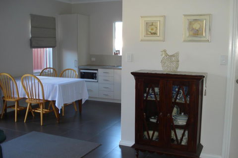 Bluebird Cottage - Sydneys Hotel 19