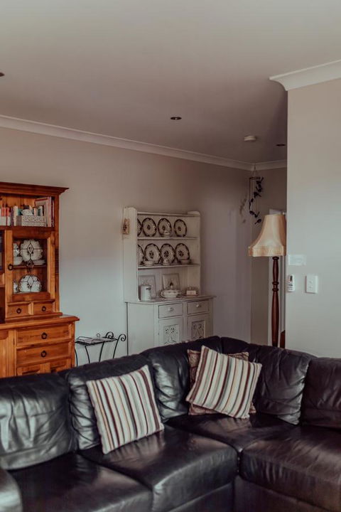 Bluebird Cottage - Sydneys Hotel 15