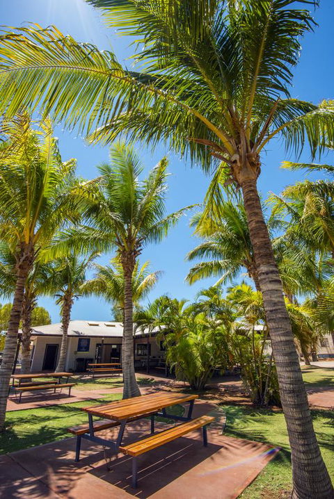 RAC Exmouth Cape Holiday Park - Sydneys Hotel 18