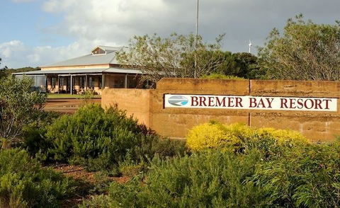 Bremer Bay Resort - Sydneys Hotel 0