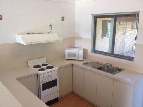 Bremer Bay Resort - Sydneys Hotel 11