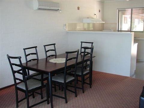 Bremer Bay Resort - Sydneys Hotel 7