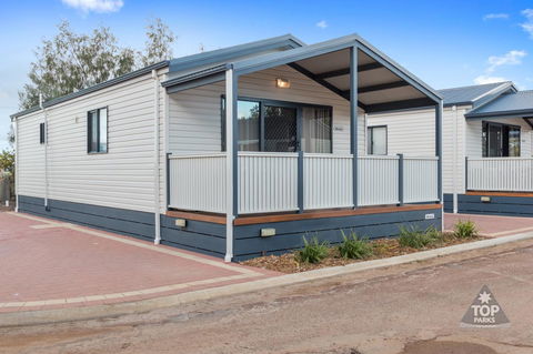 Jurien Bay Tourist Park - Sydneys Hotel 0