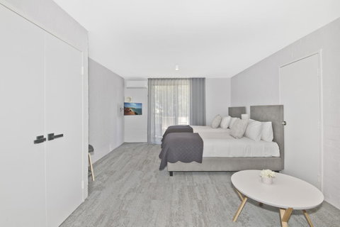 Atrium Hotel Mandurah - Sydneys Hotel 23