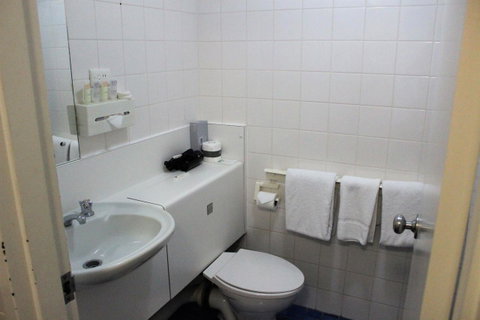 Atrium Hotel Mandurah - Sydneys Hotel 6