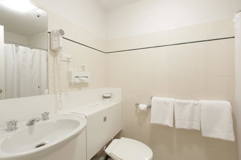 Atrium Hotel Mandurah - Sydneys Hotel 37