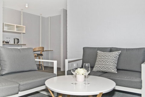 Atrium Hotel Mandurah - Sydneys Hotel 22