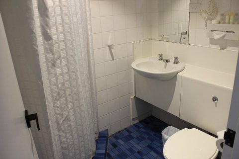 Atrium Hotel Mandurah - Sydneys Hotel 8