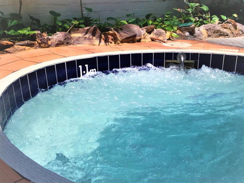 Atrium Hotel Mandurah - Sydneys Hotel 24