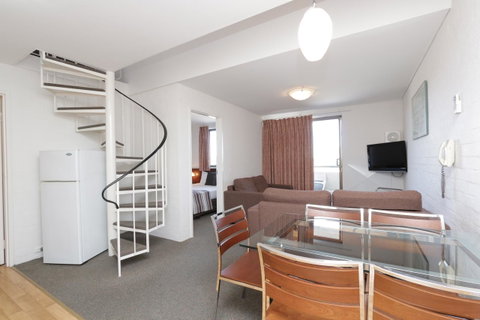 Atrium Hotel Mandurah - Sydneys Hotel 21