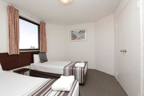Atrium Hotel Mandurah - Sydneys Hotel 5