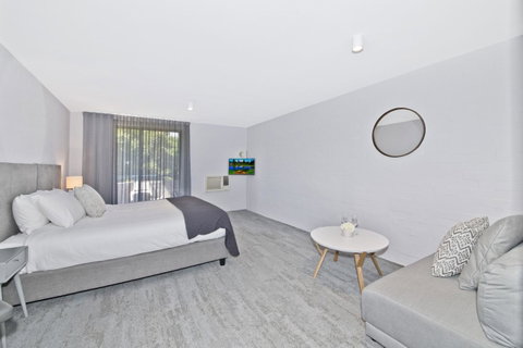 Atrium Hotel Mandurah - Sydneys Hotel 14