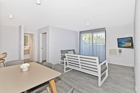 Atrium Hotel Mandurah - Sydneys Hotel 25