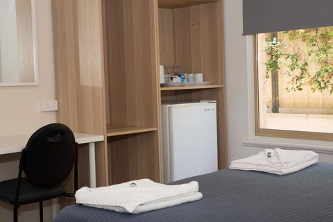Jurien Bay Hotel Motel - Sydneys Hotel 2