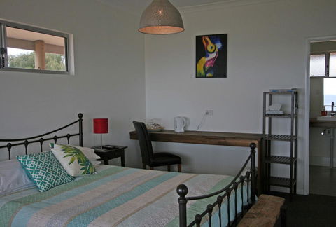 Bremer Bay B&B - Sydneys Hotel 11