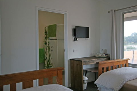 Bremer Bay B&B - Sydneys Hotel 13