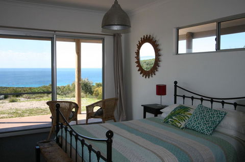 Bremer Bay B&B - Sydneys Hotel 0