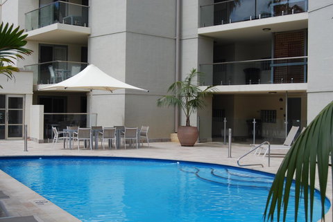 Absolute Beachfront Scarborough - Sydneys Hotel 8