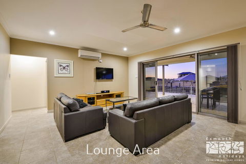 7 Kestrel Place - Sydneys Hotel 3