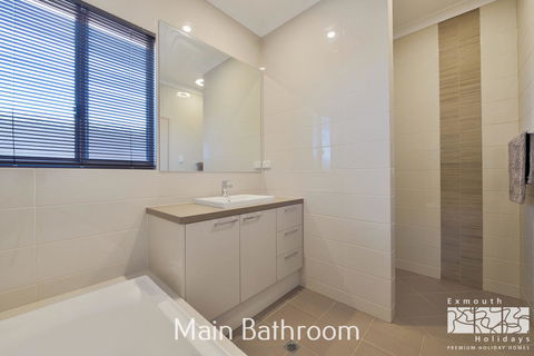 7 Kestrel Place - Sydneys Hotel 16