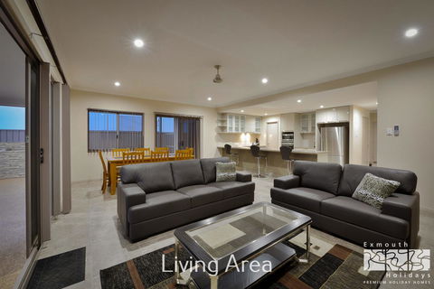 7 Kestrel Place - Sydneys Hotel 2