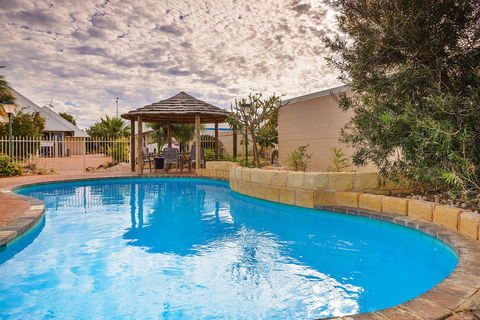 Osprey Holiday Village Unit 122 2 Bedroom - Sydneys Hotel 17