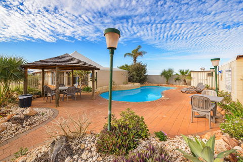 Osprey Holiday Village Unit 122 2 Bedroom - Sydneys Hotel 15