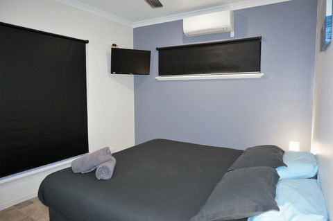 27 Corella Court - Sydneys Hotel 11