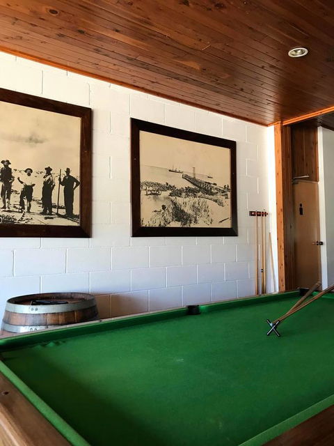 EUCLA MOTOR HOTEL - Sydneys Hotel 32