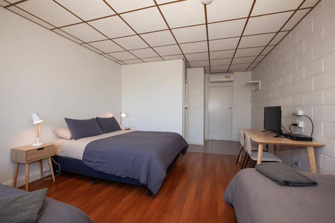 EUCLA MOTOR HOTEL - Sydneys Hotel 3