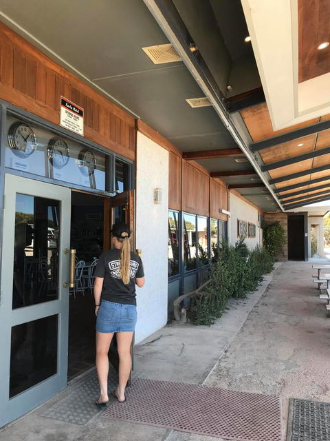 EUCLA MOTOR HOTEL - Sydneys Hotel 35