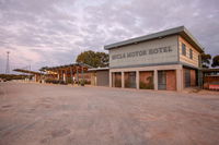 Book Eucla Accommodation Vacations Sydneys Hotel Sydneys Hotel