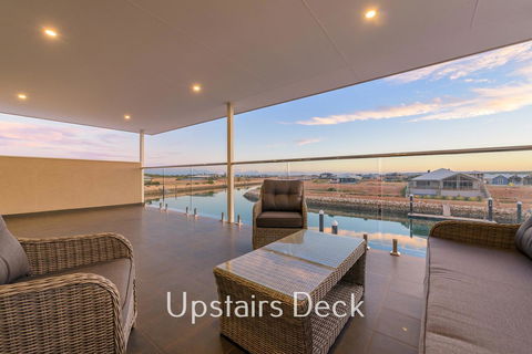 32 Corella Court - Sydneys Hotel 18