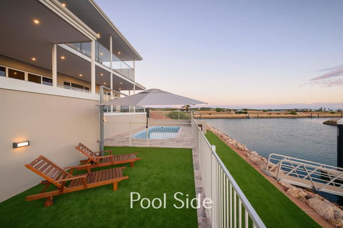32 Corella Court - Sydneys Hotel 20