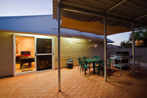 Osprey Holiday Village Unit 103 2 Bedroom - Sydneys Hotel 11
